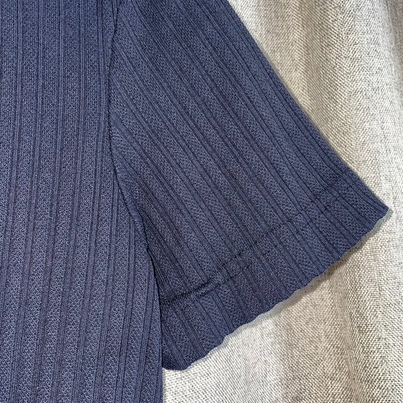 90’s Short Sleeve Cardigan - Picture 2 of 4